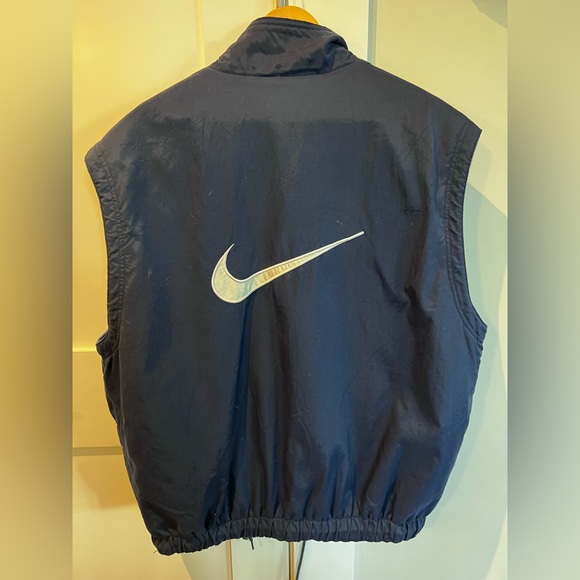 Vintage reversible Nike vest - Picture 5 of 6